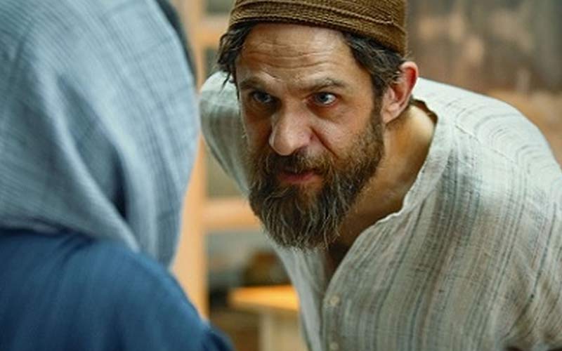 بابک حمیدیان از بازیگران سریال ازازیل در نقش مانی پاشایی