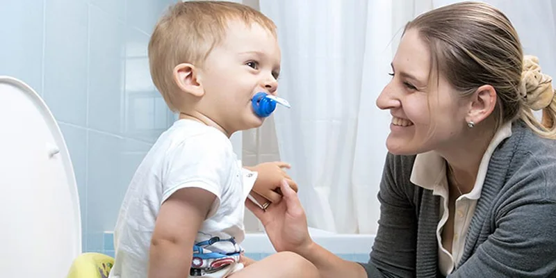 از پوشک گرفتن کودک