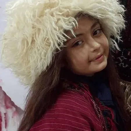 بچگی ستایش دهقان بازیگر