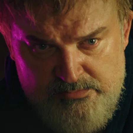 محمد مهدی سروستانی بازیگر نقش فرهاد کاویان در سریال شغال