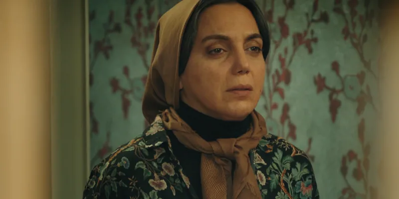 نسرین بابایی بازیگر نقش مادر آوا در سریال شغال