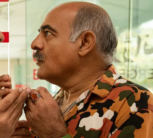 سیاوش چراغی بازیگر نقش دایی طهماسب در سریال اجل معلق